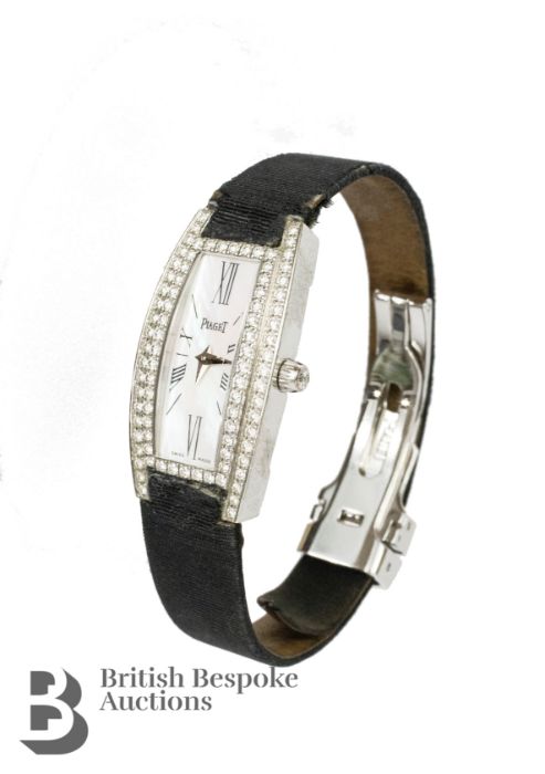 Piaget Tonneau 18ct White Gold and Diamond Wrist Watch - Image 2 of 7