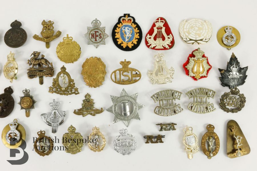 Miscellaneous Military Insignia - Image 2 of 7