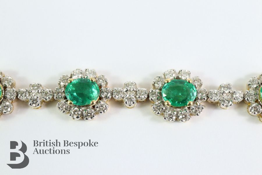 18ct Gold, Emerald and Diamond Bracelet - Image 5 of 5