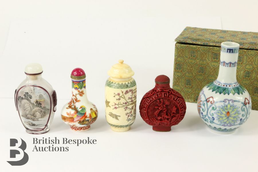 Miniature Chinese Perfume Bottles and Vase - Image 2 of 4