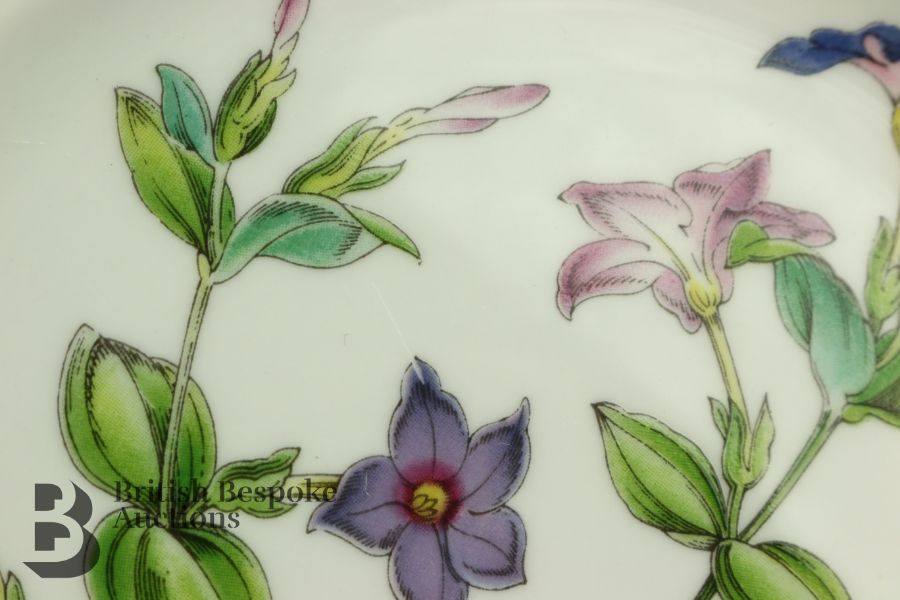 Spode Stafford Flowers Porcelain - Image 26 of 27