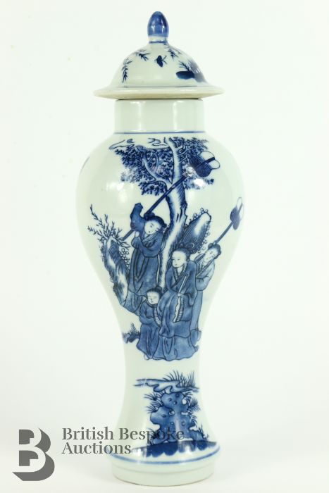 Chinese Blue and White Vase - Image 6 of 10
