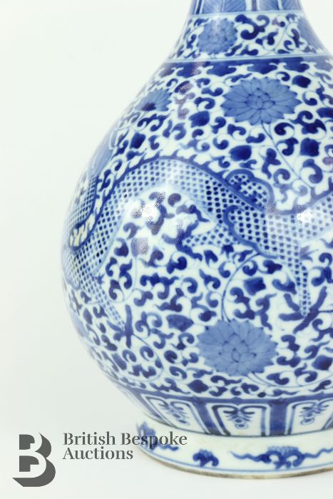 Chinese Late 19th Century Blue and White Bottle Vase - Image 5 of 10