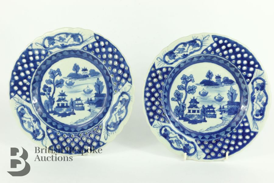 Pair of Chinese Blue and White Plates - Image 20 of 25