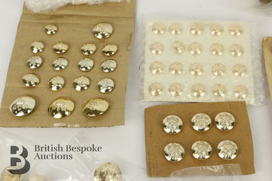 Large Quantity of Military Buttons - Image 9 of 9