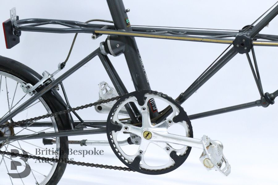 Alex Moulton Folding Bicycle - Image 4 of 6