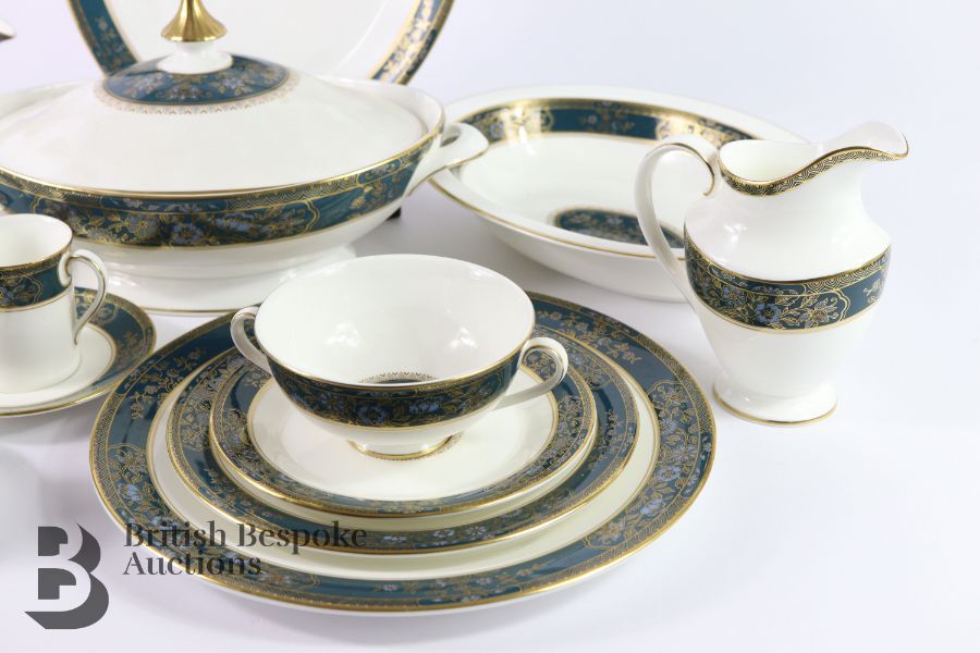 Carlyle Royal Doulton Dinner Service, Second Quality - Image 2 of 7