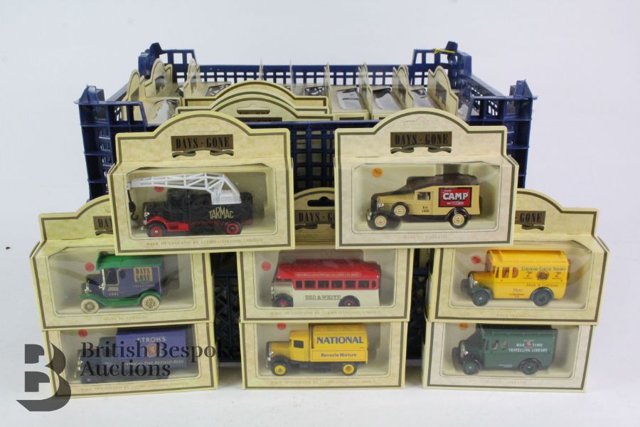Collection of Models of Days Gone by Lledo Die Cast Cars - Image 2 of 4