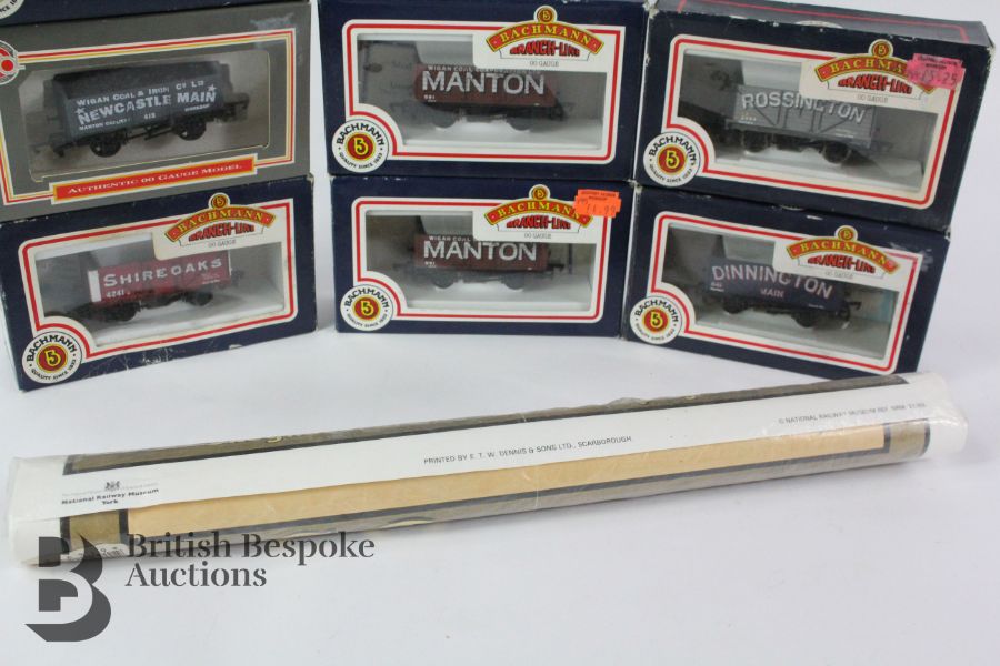 Bachmann and Dapol 00 Gauge Wagons - Image 4 of 4