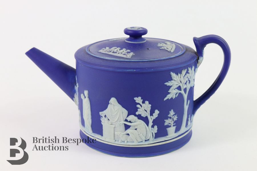 Wedgwood Tea Pot and Plaques - Image 2 of 3