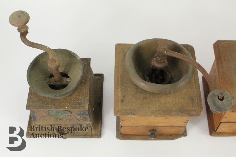 Four Vintage Coffee Grinders - Image 4 of 5