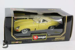 Die-Cast Burago 1/18 Jaguar 'E' Cabriolet