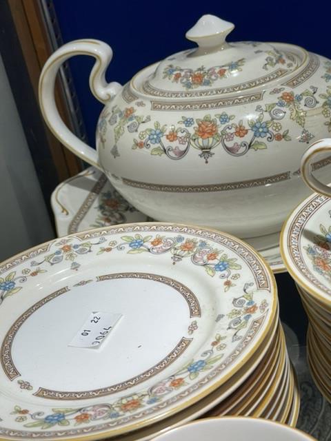 AYNSLEY TEA SERVICE (DEVONSHIRE), 28 PIECES IN TOTAL - Image 6 of 6