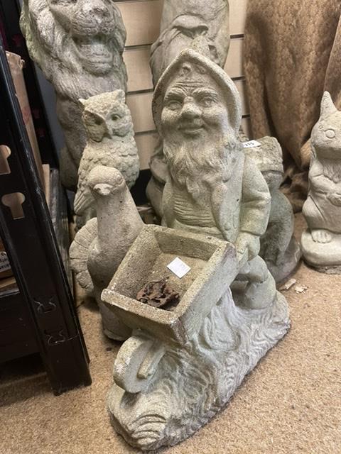 EIGHT CONCRETE GARDEN PIECES, LION, FROG, GNOME, OWL, SQUIRREL AND BIRD BATH - Image 4 of 6