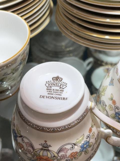 AYNSLEY TEA SERVICE (DEVONSHIRE), 28 PIECES IN TOTAL - Image 3 of 6