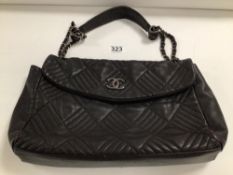 VINTAGE CHANEL STYLE SHOULDER BAG, LEATHER, MARKED CHANEL 31 RUE CHAMBON PARIS