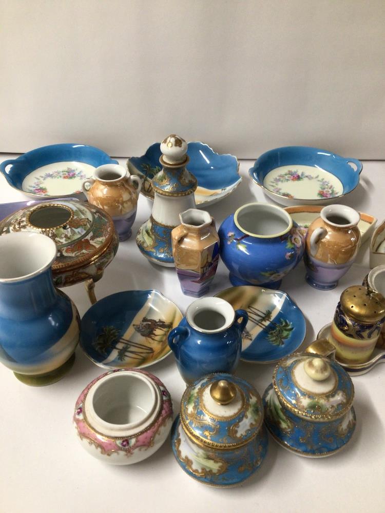 MIXED COLLECTION OF NORITAKE WARE INCLUDING A SET OF THREE TOILET BOTTLES AND SOME DECORATED - Image 3 of 6