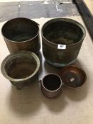 VINTAGE BRASS AND COPPERWARE ITEMS.