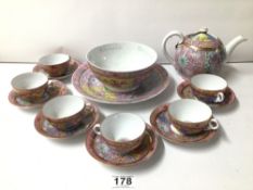VINTAGE RUSSIAN (GARDNER FACTORY) FIFTEEN-PIECE TEA SERVICE WITH PINK JAPANOISERIE DECORATION. (