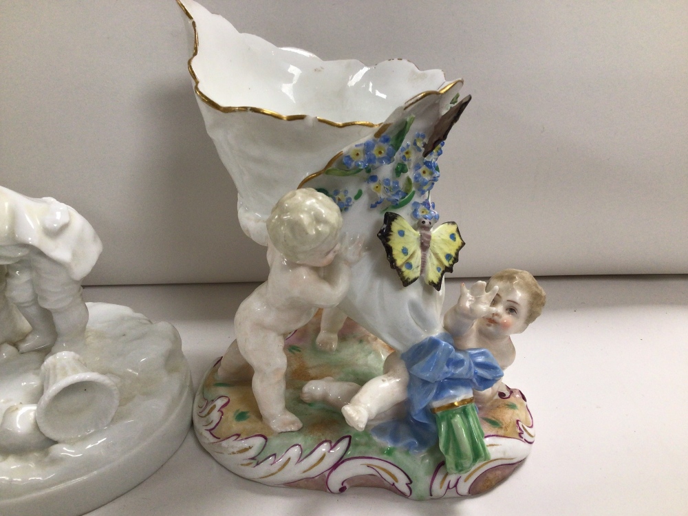 PAIR OF CONTINENTAL PORCELAIN FIGURE, PUTTI SUPPORTING SHELLS, 15CM WITH WHITE GLAZED GROUP-CHILDREN - Image 2 of 6