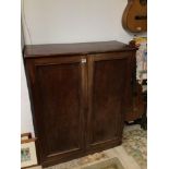 VINTAGE WOODEN CUPBOARD IN MAHOGANY