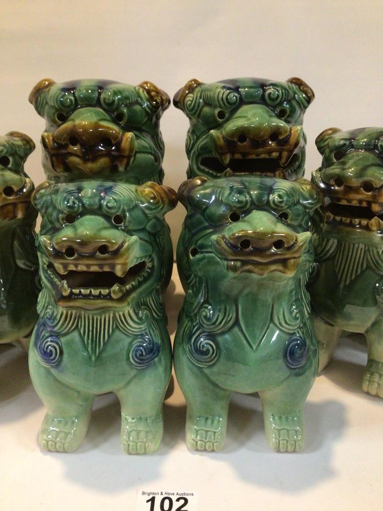 THREE VINTAGE PAIRS OF CHINESE CERAMIC TEMPLE GUARDIAN FU DOGS LARGEST BEING 20CM X 25CM. - Image 2 of 5