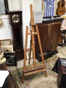 A VINTAGE WOODEN EASEL