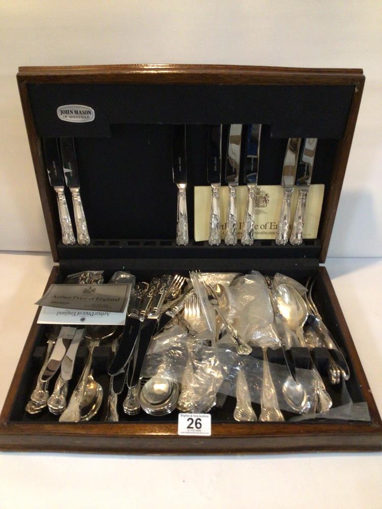 CANTEEN SET OF SILVER-PLATED CUTLERY, ARTHUR PRICE & JOHN MASON. KINGS PATTERN.