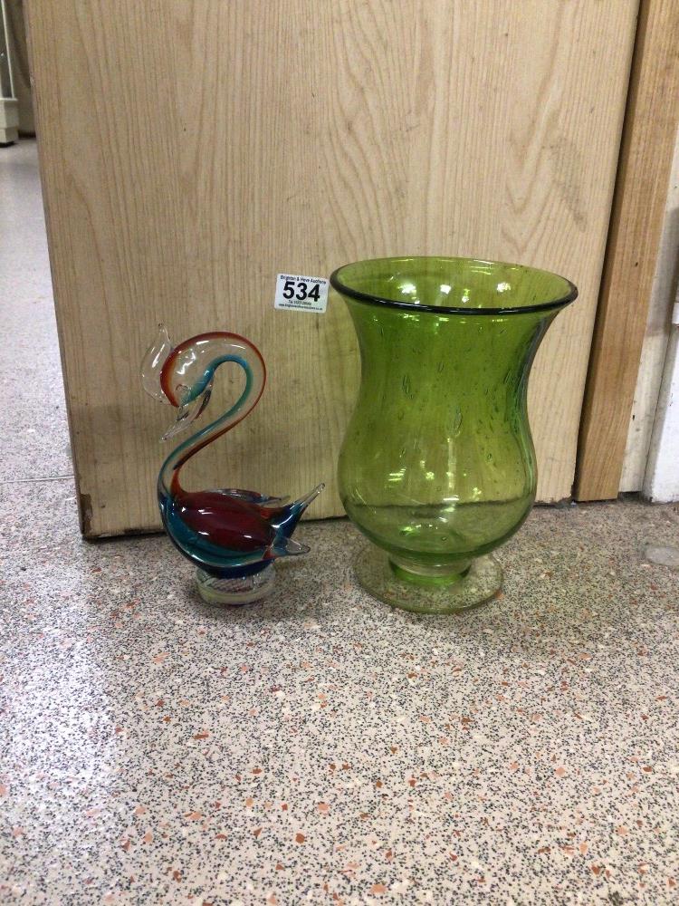 MURANO GLASS DUCK WITH A GREEN BUBBLE GLASS VASE, 21CM