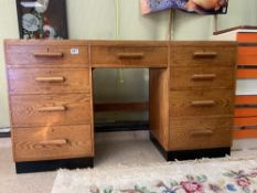 HANDMADE ENGLISH OAK ART DECO DESK HEALS STYLE NICE EXAMPLE, 137 X 49 X 77CM