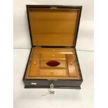 VINTAGE WOODEN JEWELLERY BOX WITH FITTED INTERIOR AND DETAIL, INLAY TO TOP, 27 X 32CM