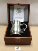 FIVE ENGRAVED PEWTER TANKARDS/MUGS INCLUDING A CAS