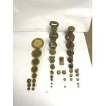 QUANTITY OF ANTIQUE/VINTAGE, BRASS WEIGHTS