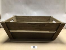 WOODEN CRATE / TRUG.