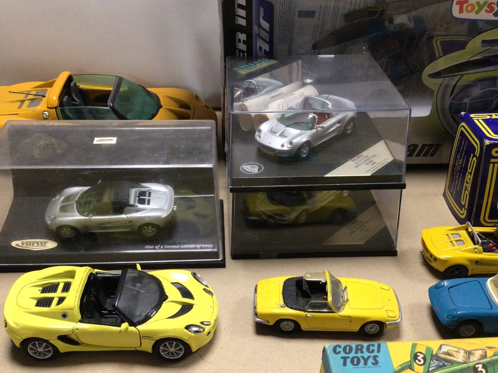 MIXED BOX OF MOSTLY DIE-CAST LOTUS CARS, MOST IN C - Image 4 of 8