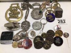 MIXED METALWARE, BADGES, NECKLACE WITH PENDANT AND