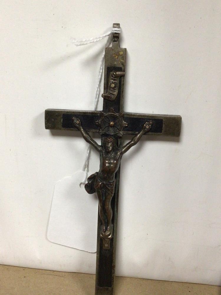 TWO CRUCIFIX WOODEN AND METAL - Image 2 of 8