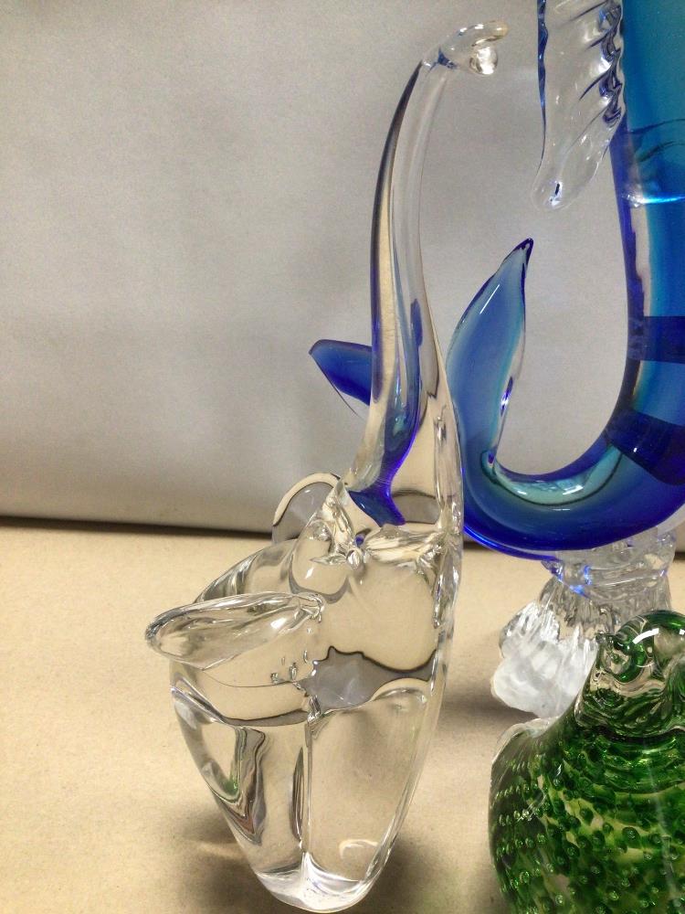 THREE ART GLASS ANIMAL FIGURES (ELEPHANT, BIRD, AN - Image 4 of 5