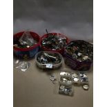 EXTENSIVE COLLECTION OF MIXED LADIES AND GENTS WATCHES AND PARTS. MOST ARE A/F. INCLUDES GLOREX,