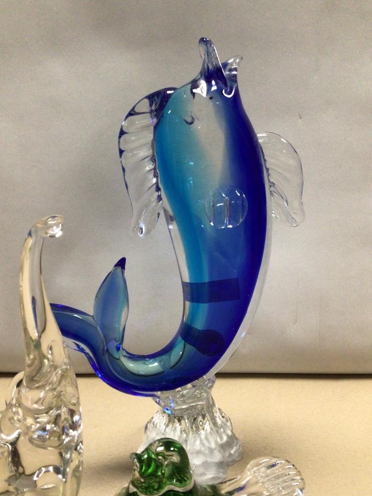 THREE ART GLASS ANIMAL FIGURES (ELEPHANT, BIRD, AN - Image 5 of 5