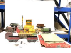 A HORNBY TYPE 101 LNER 400 ENGINE, A J CHEIN & CO TIN PLATE LOCO AND OTHER CARRIAGES