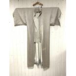 A JAPANESE SILVER PATTERNED KIMONO COAT, LENGTH, 150CMS- SHOULDER 60CMS