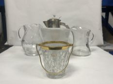 A GERMAN LEMONADE JUG WITH PLATED MOUNT, 25CMS AND TWO GLASS JUGS WITH TWO ICE BUCKETS