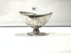 A VICTORIAN HALLMARKED SILVER HELMET-SHAPED SUGAR BOWL WITH SWING HANDLE, SHEFFIELD 1894- MAKER HA