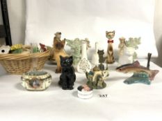 MIXED CHINA ITEMS, FIGURES AND ANIMALS