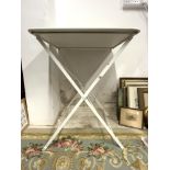 A SQUARE FOLDING METAL GARDEN TABLE 58 X 58 CMS