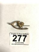 A 9CT GOLD COCKEREL WISHBONE BROOCH, WITH METAL PIN, 2 GRAMS