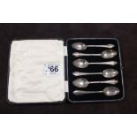 A SET OF SIX HALLMARKED SILVER TEA SPOONS IN CASE, LONDON 1930 MAKER- JOSIAH WILLIAMS (DAVID