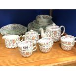 A 34 PIECE MINTON HADDON HALL PATTERN DINNER AND TEA SET