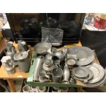 A COLLECTION OF ANTIQUE AND OTHER PEWTER ITEMS, PLATES, TANKARDS, JUGS ETC